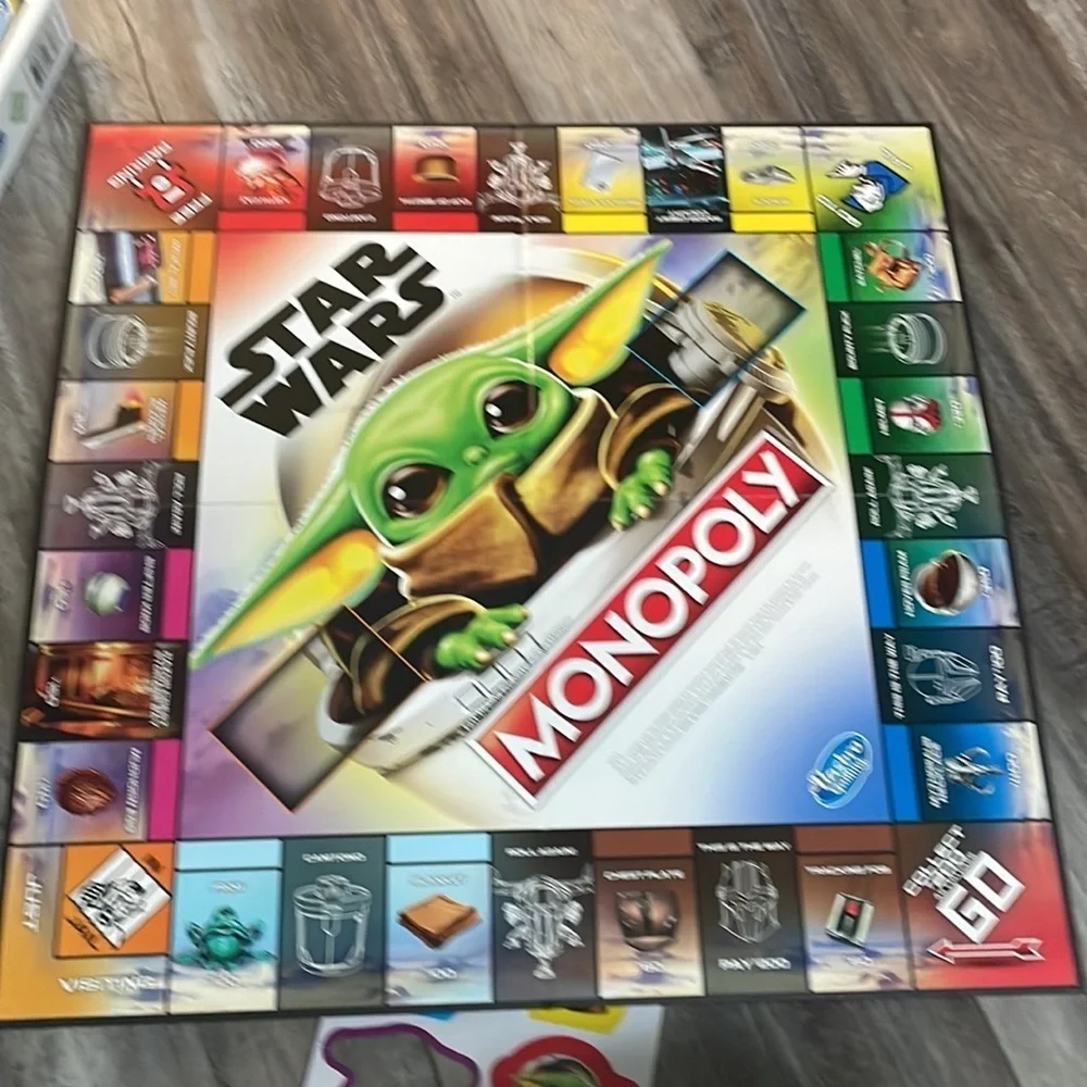 𝅺STAR Wars Mandalorian Monopoly Game - NEW flawed